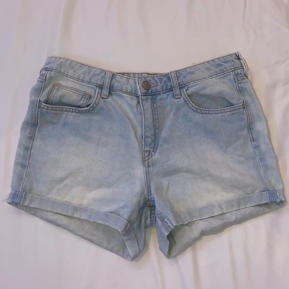 H&M light blue DENIM shorts - Picture 1 of 2